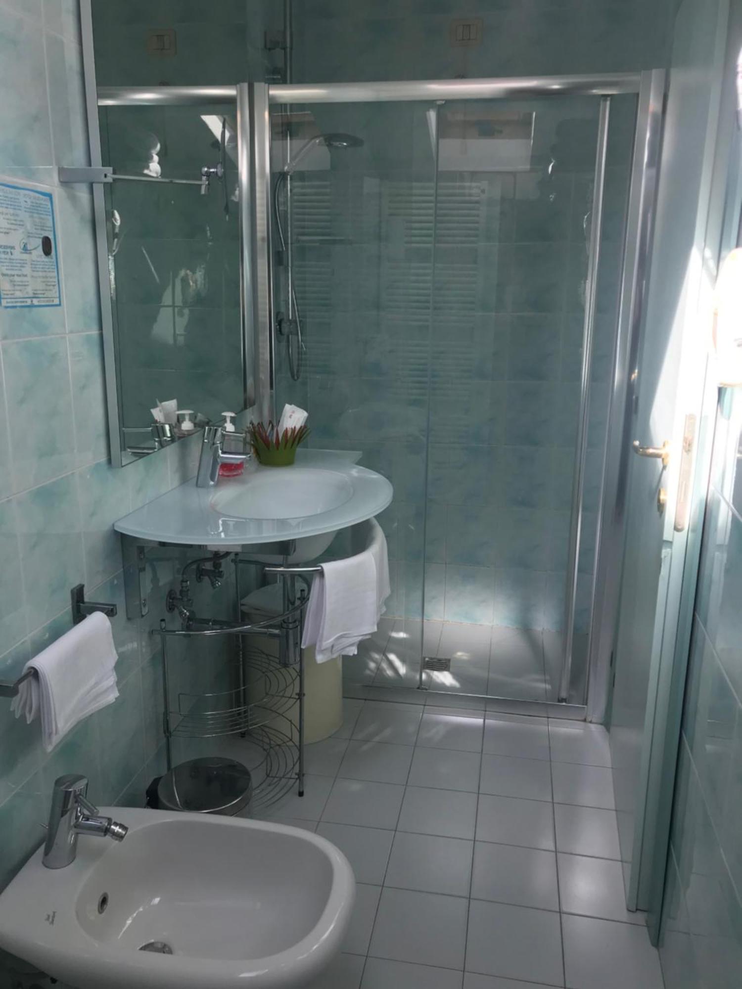 Hotel Eros Residence Cervia Buitenkant foto