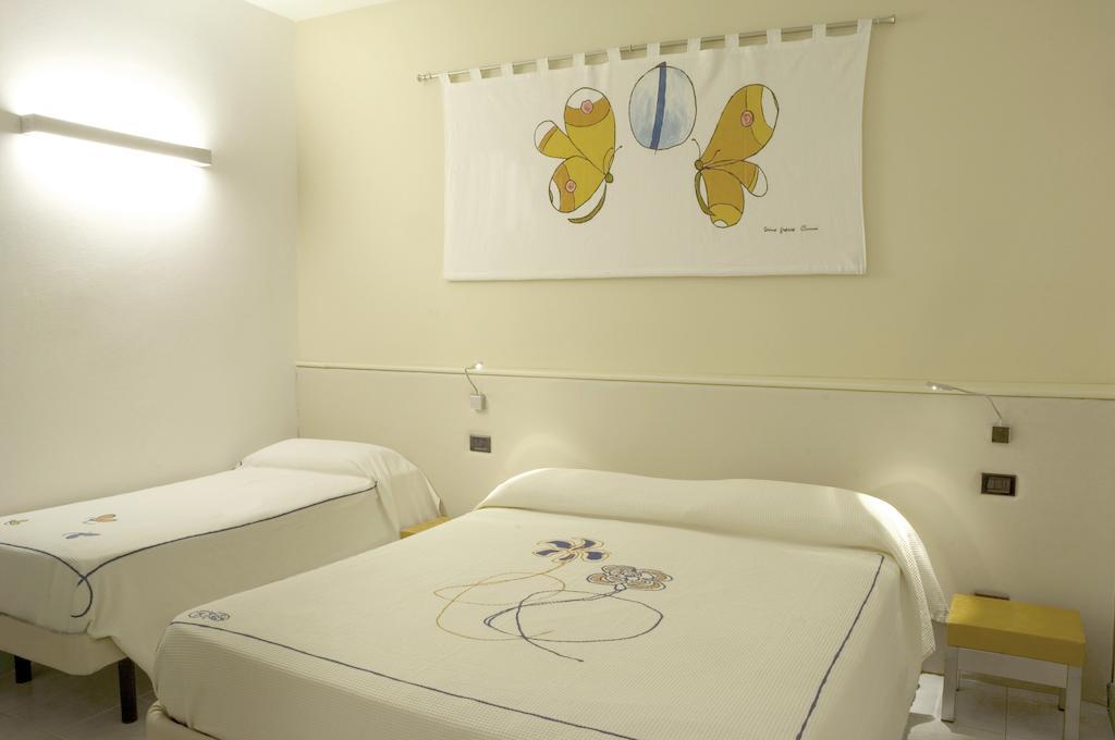 Hotel Eros Residence Cervia Buitenkant foto